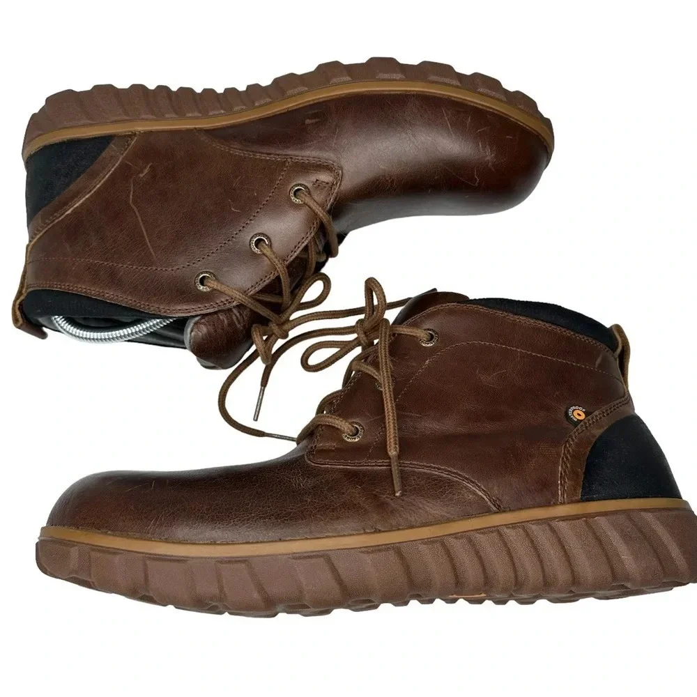 BOGS Men's Classic Casual Chukka Ankle Boot in Cognac. Sz: 11